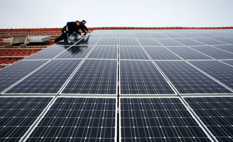 how-long-do-solar-panels-last-and-is-it-possible-to-make-them-last